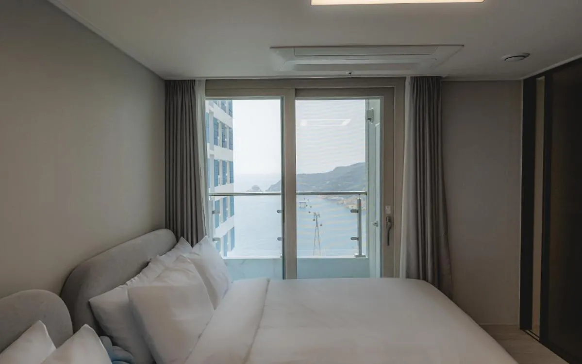 Busan Songdo Oceanstay Hotel 2*,